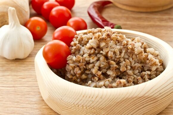 Karabuğday lapası sebzeli